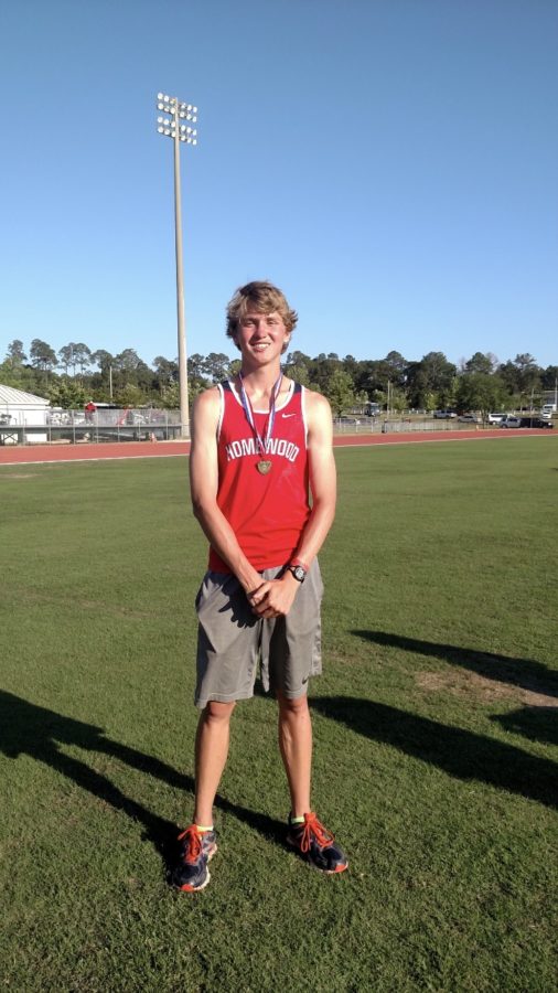 Conboy+after+winning+the+AHSAA+800m+state+title+in+2016+%28photo+by+Anonymous%29
