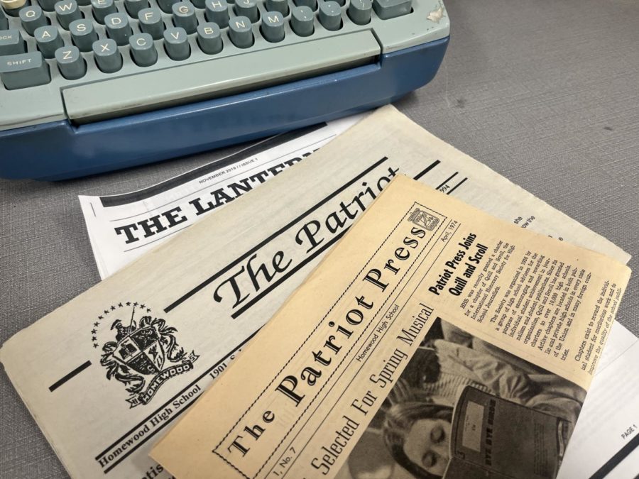 Previous print iterations of Homewood High Schools student newspapers. The Homewood Tricorne is strictly online.