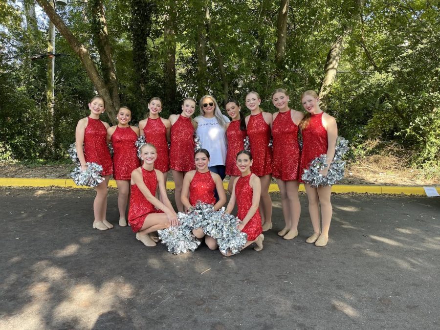 The 2022 Starlet team gathering before the Homecoming Parade (photo by Jennifer Ayers)