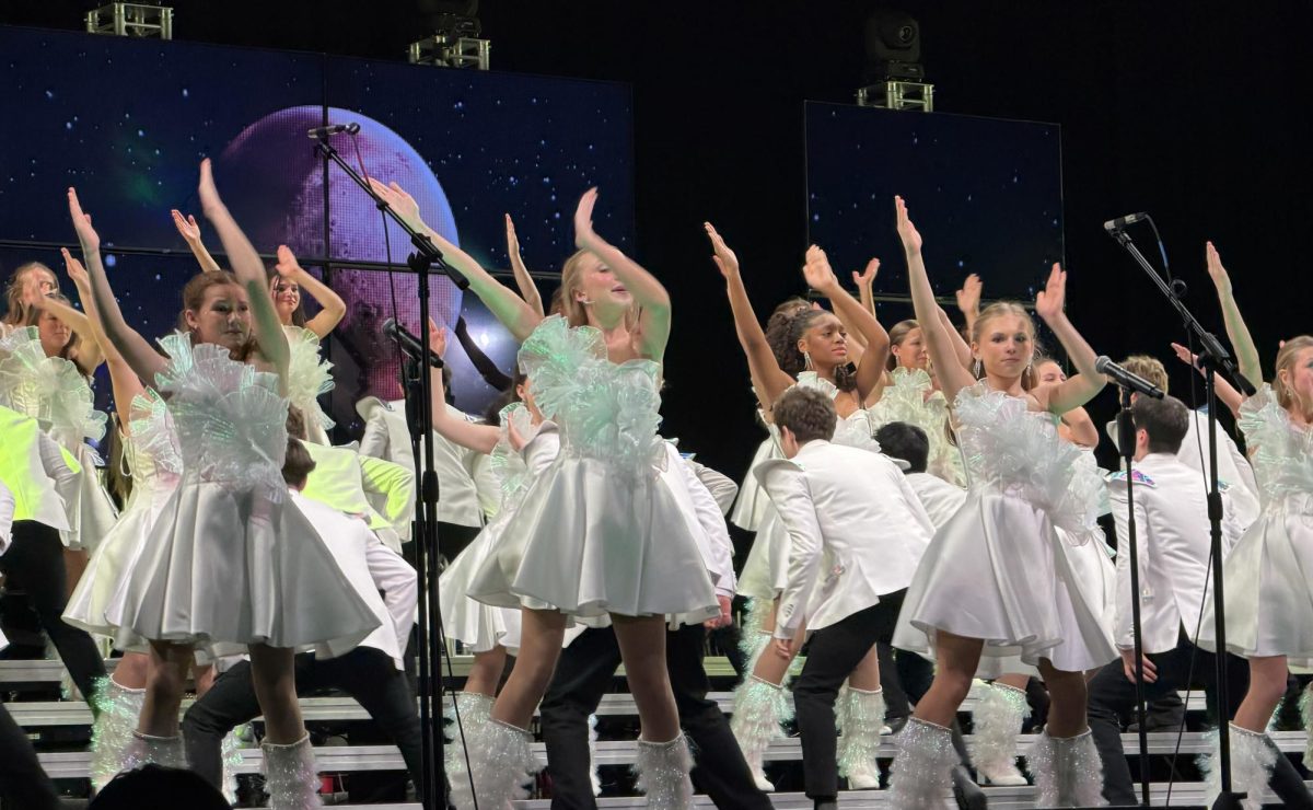 Continuum's performance showcases a child's dream to be in space. Eventually the child achieves his dream, and travels the universe.